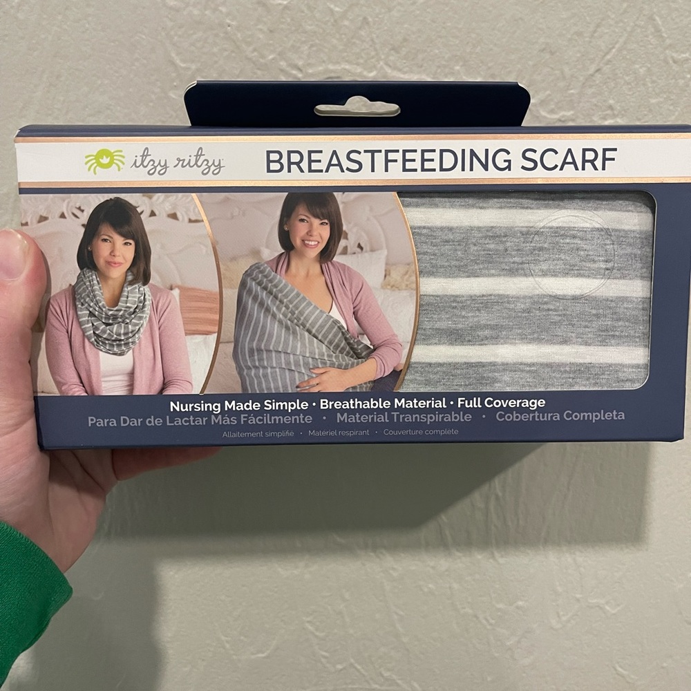 Itzy Ritzy breastfeeding scarf